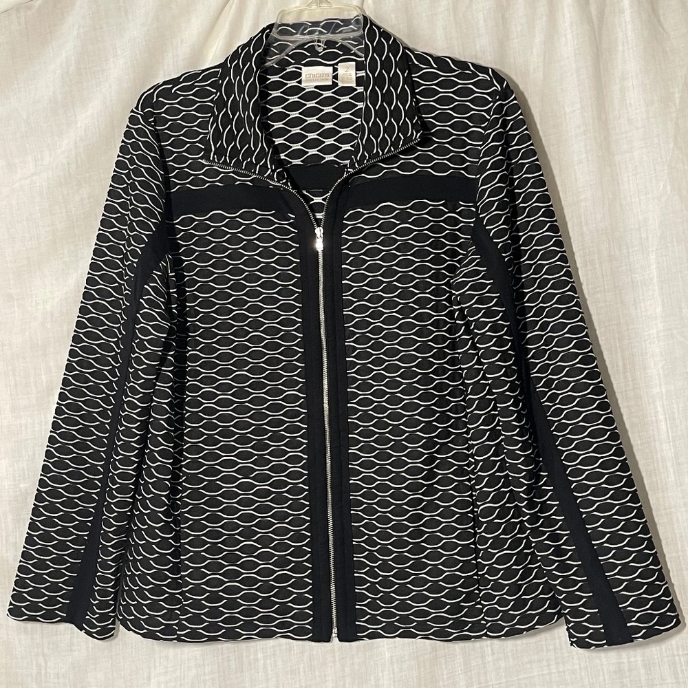 Chico’s Women’s Black & White Textured Jacquard Jacket Size 2 / US L / 12 Zipper